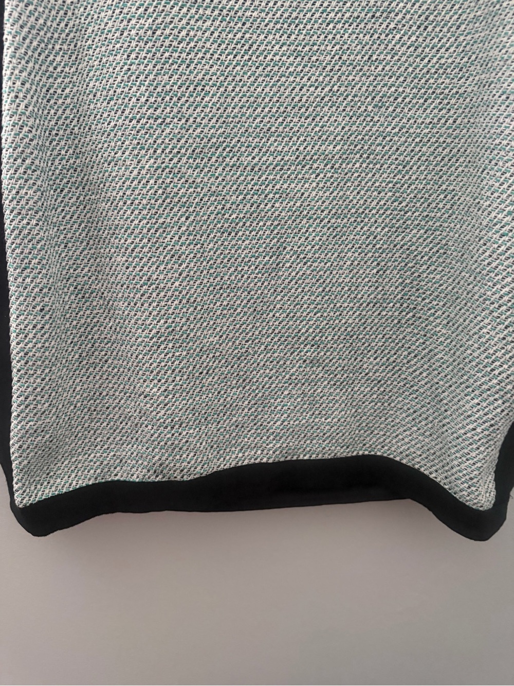 Banana Republic Short-Sleeve Sheath textured Dress Teal accents Black Trim 12 - Picture 4 of 11